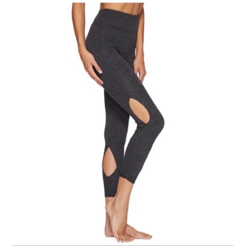 Free People‎ Movement Leggings Womens Small Halo Cutout Yoga Gray Cropped